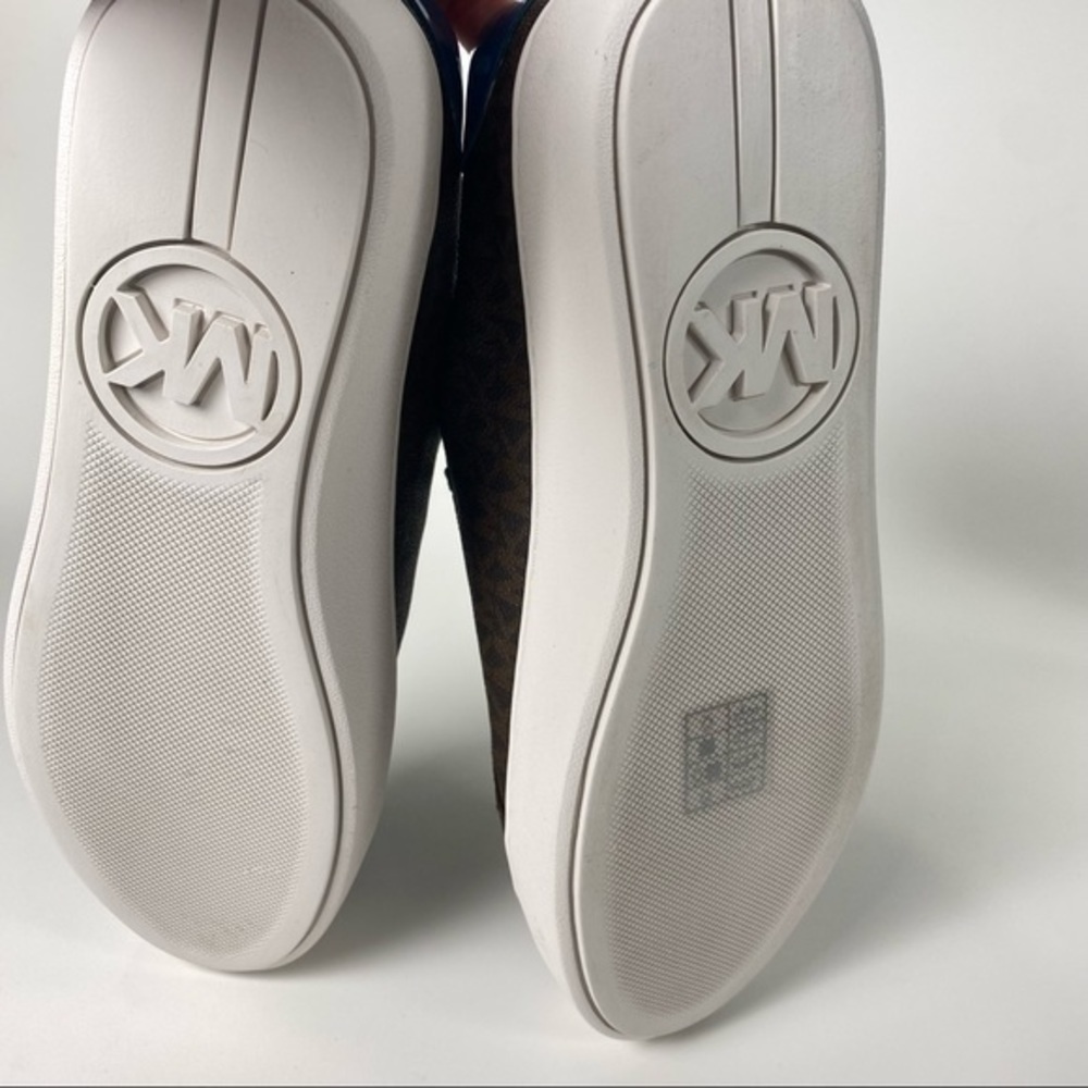 Michael Kors Poppy Logo and Faux Patent Leather Sneakers Shoes size 9 in Lagoon - Picture 6 of 9
